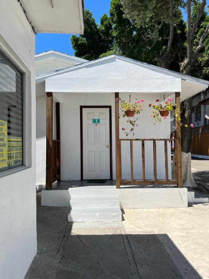 Del Bosque Tj Inn Tijuana Exteriör bild